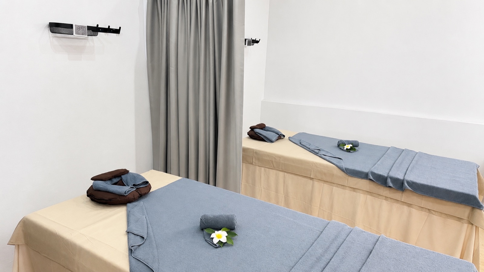 Couples massage treatment room at Aura Vita Spa, Andaman Beach Suites Patong